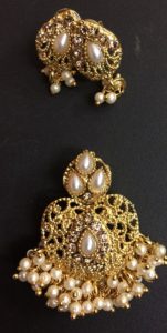 Loreal earrings and pendant set