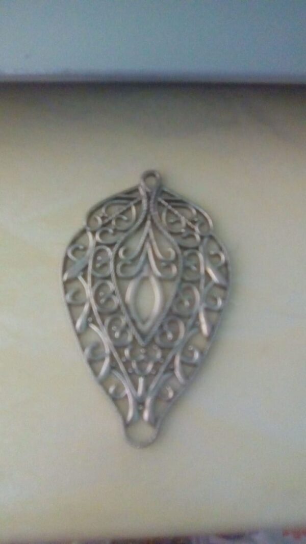 leaf pendant silver