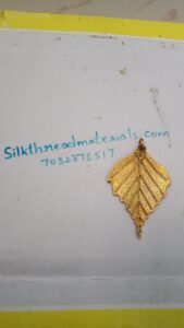 Antique pendant gold - leaf shape