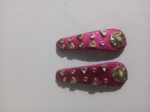 Pink silk thread tic tac clips