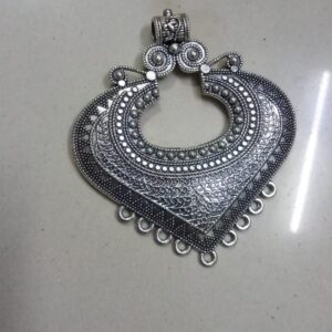 Antique silver heart shape pendant