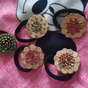 Kundan hair bands big size 5 pieces @ Rs 300