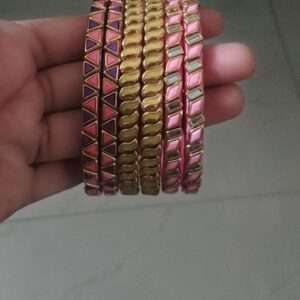 Single line kundan bangles