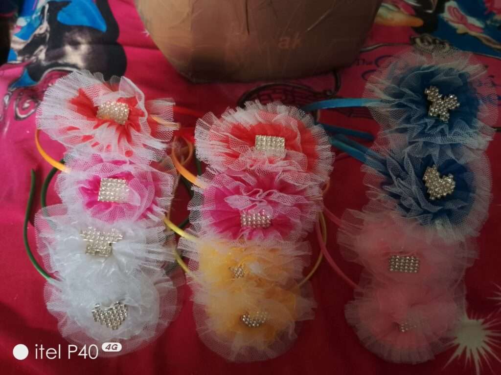 Satin hairband with flower