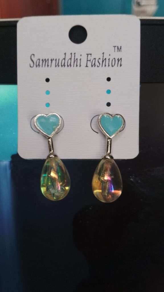 Heart stud and drop beads earrings