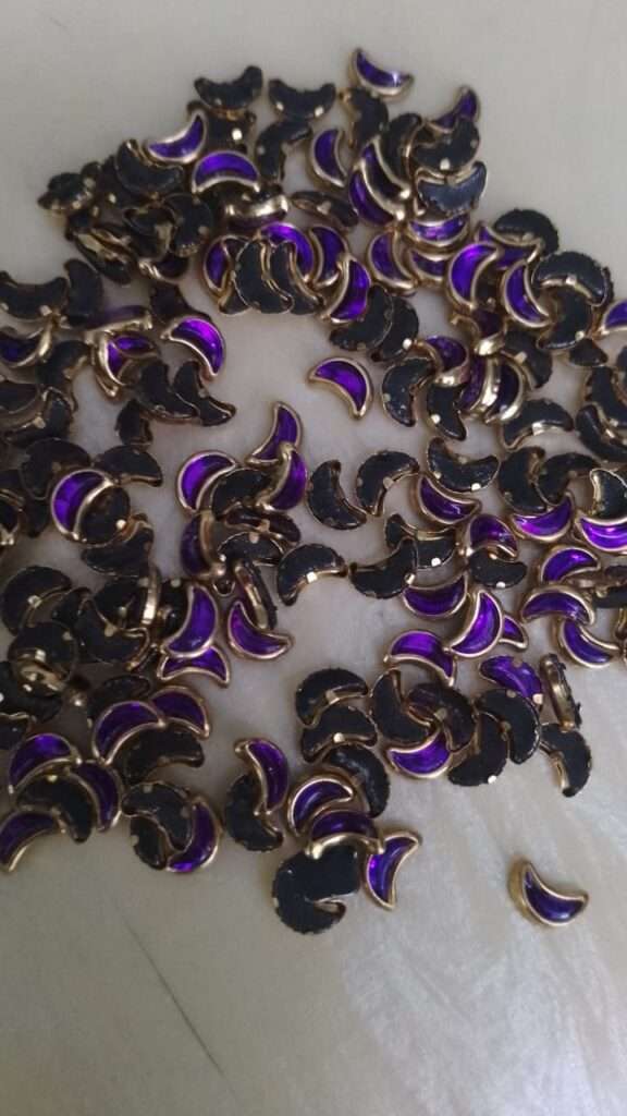 Half moon purple glossy kundans – 10g
