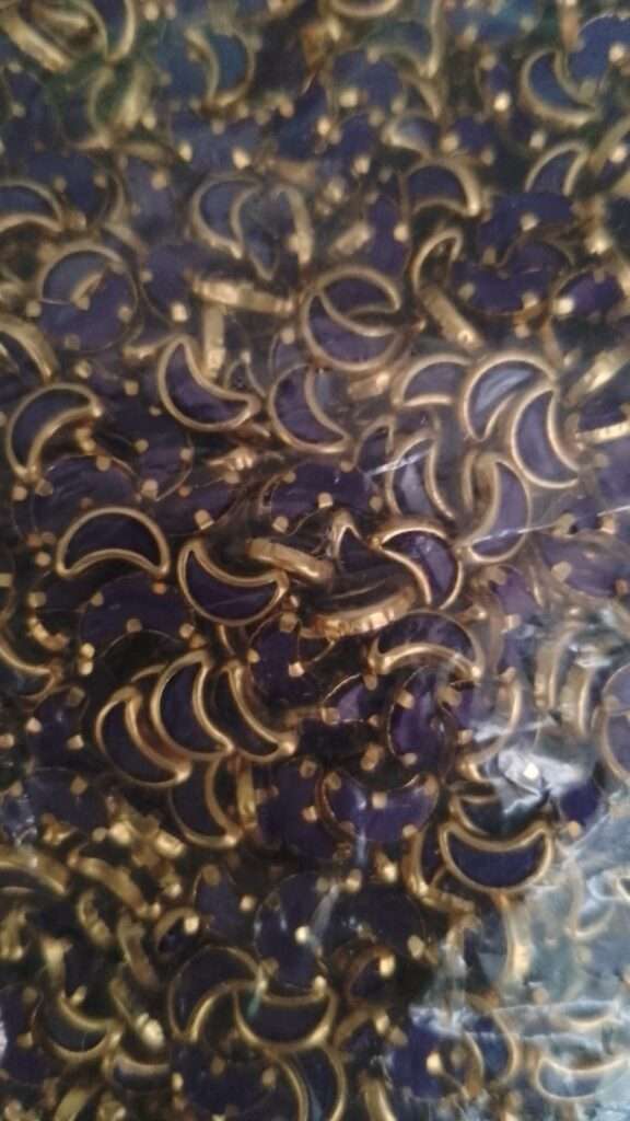 Half moon purple matt kundans – 10g