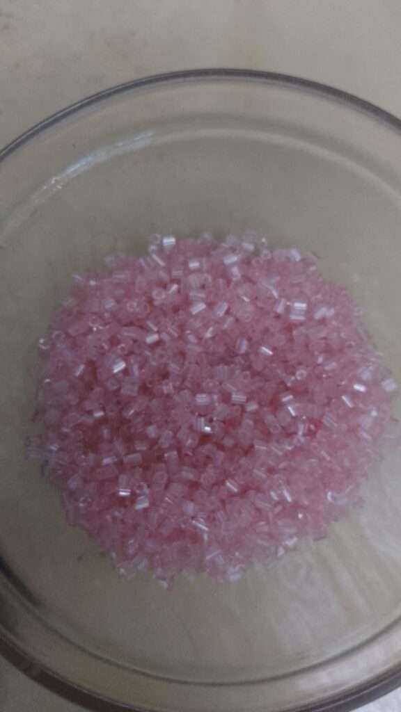 Cut beads - baby pink - 10 grams