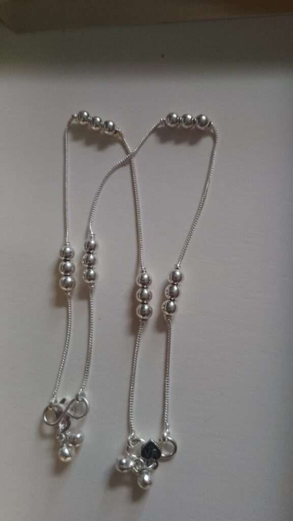 Daily wear silver anklets