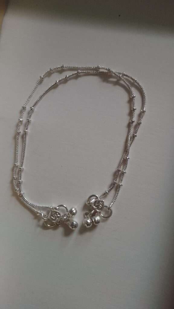 Stylish silver anklets with minimal design