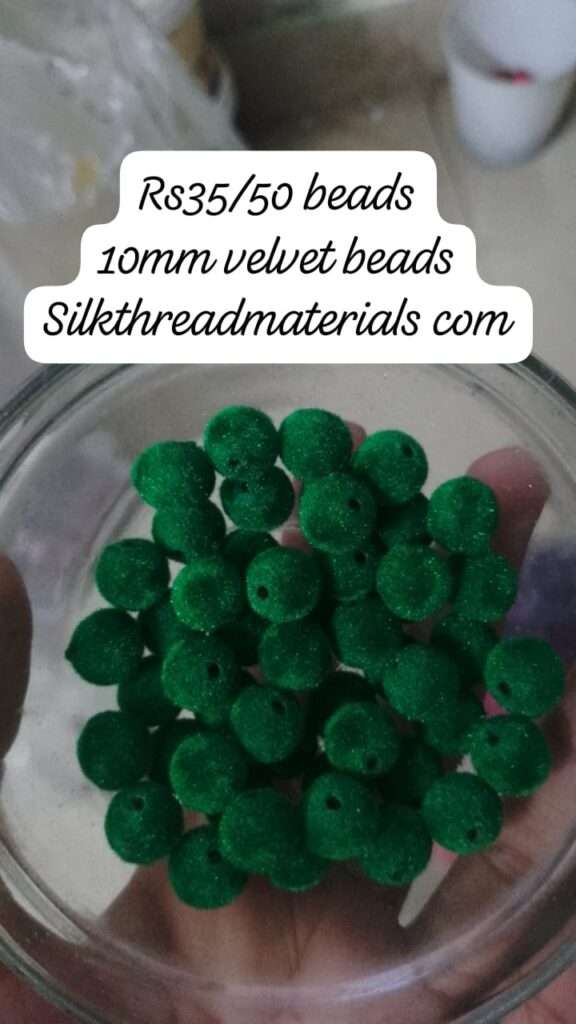 Velvet beads 10mm – 50 beads – dark green colour