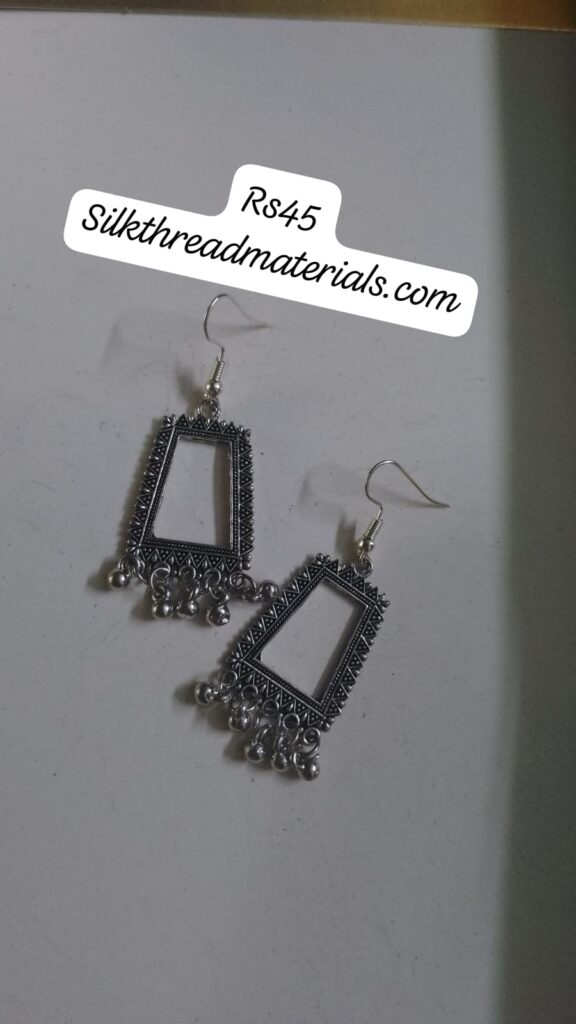 Antique silver earrings trapezium shape
