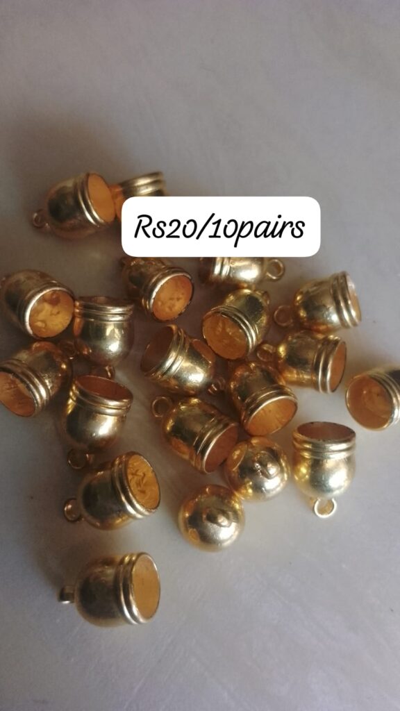 Bead caps with ring