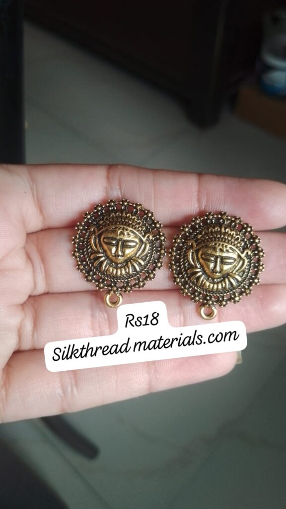 Antique Studs - goddess - 1pair