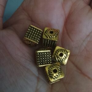 Antique cube beads pack of 5
