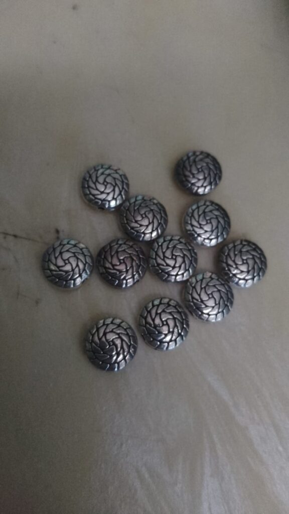 Antique silver flat round beads - pack of 11