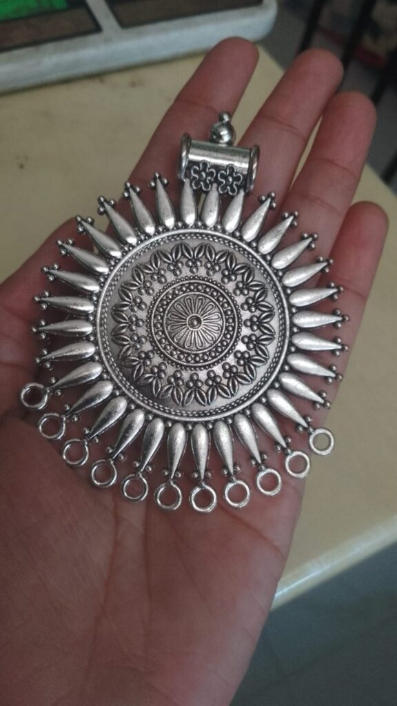 Antique silver pendant round big