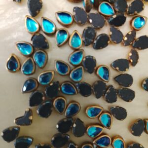 Blue thilak shape glass kundans 6mm